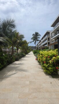 Walkway to la playa