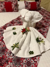 towel art