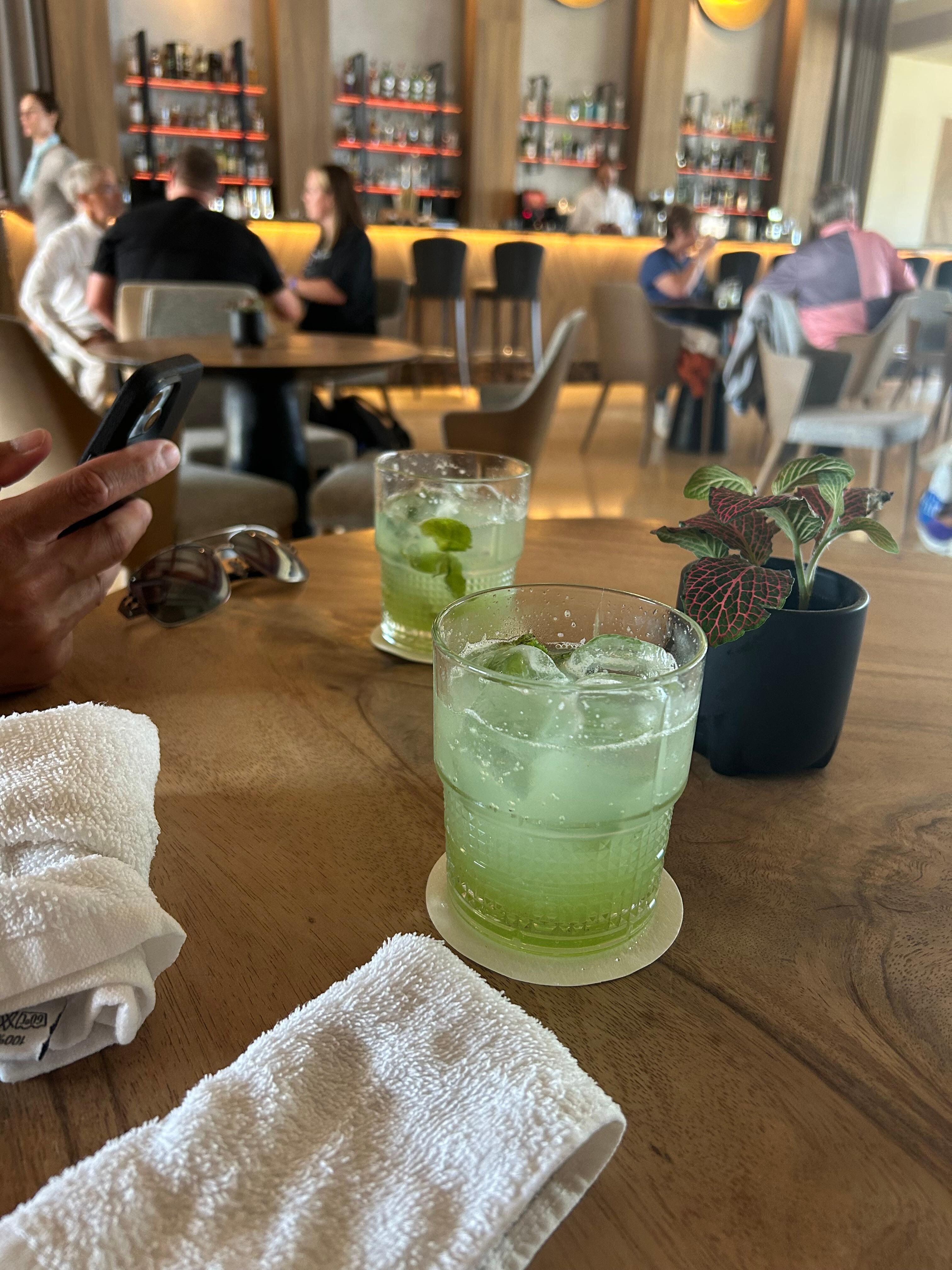 Check-in drinks 