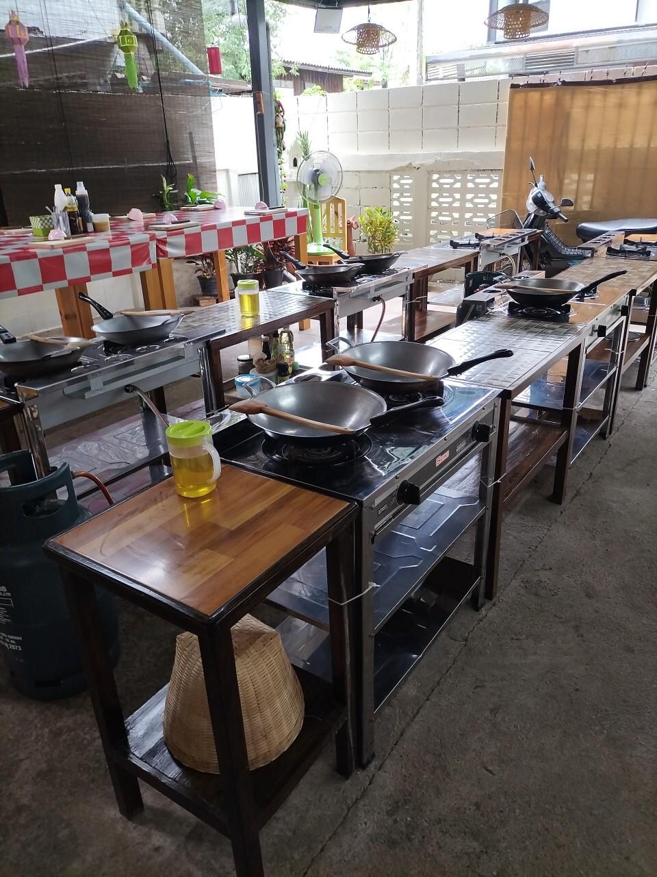 Half day, Thai cooking class 