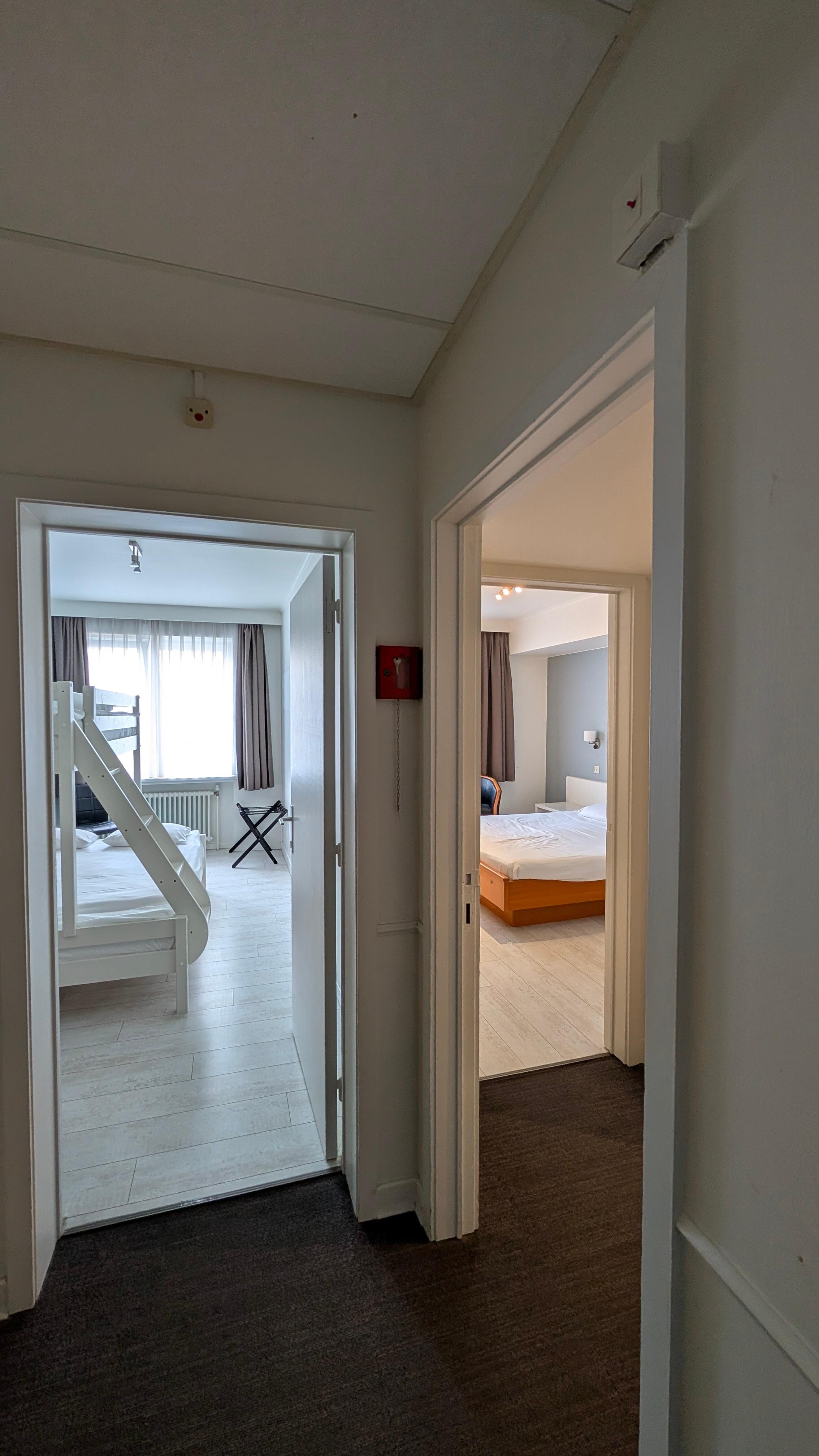 Familiekamer inkomhalletje 