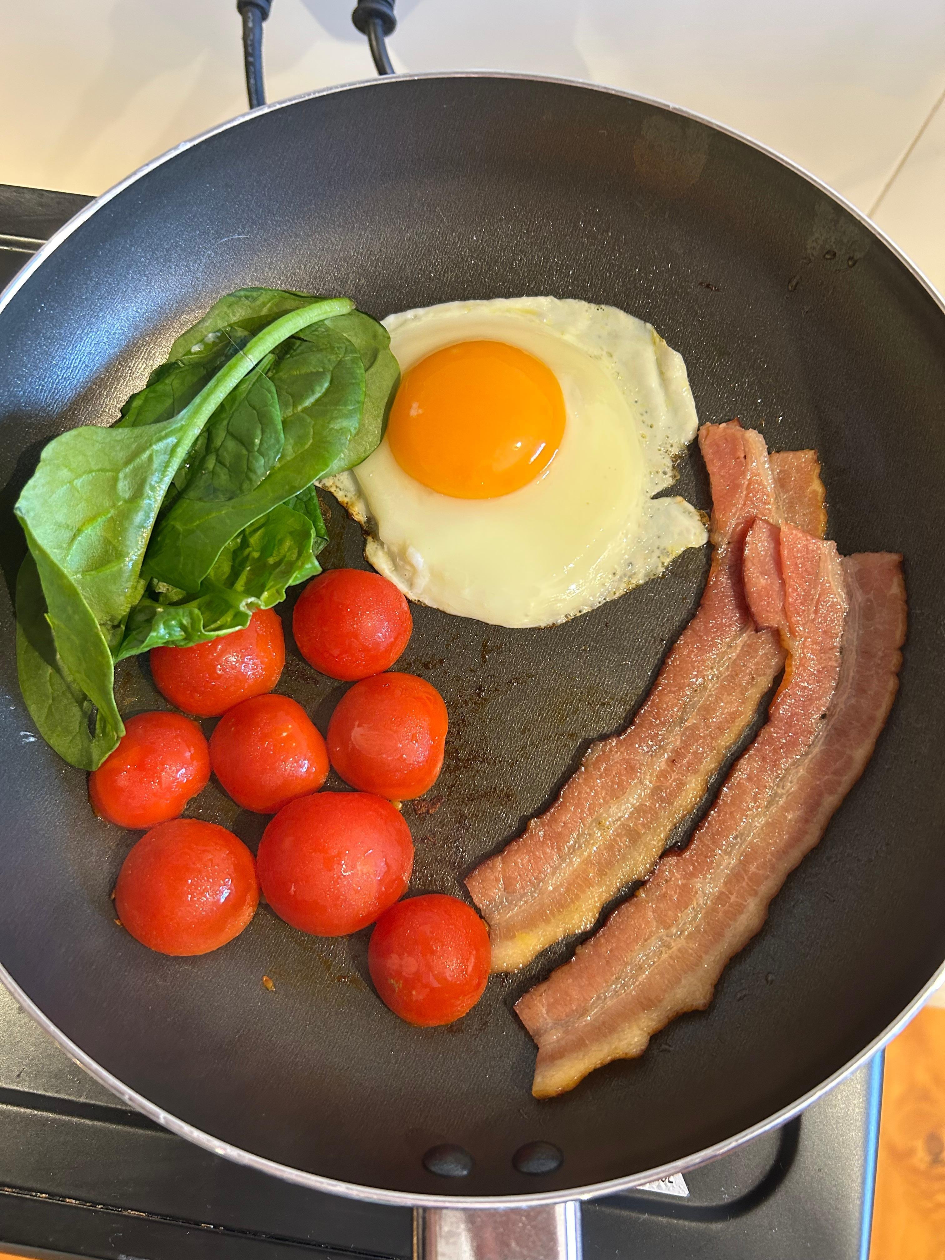 Brekky with supplied ingredients 