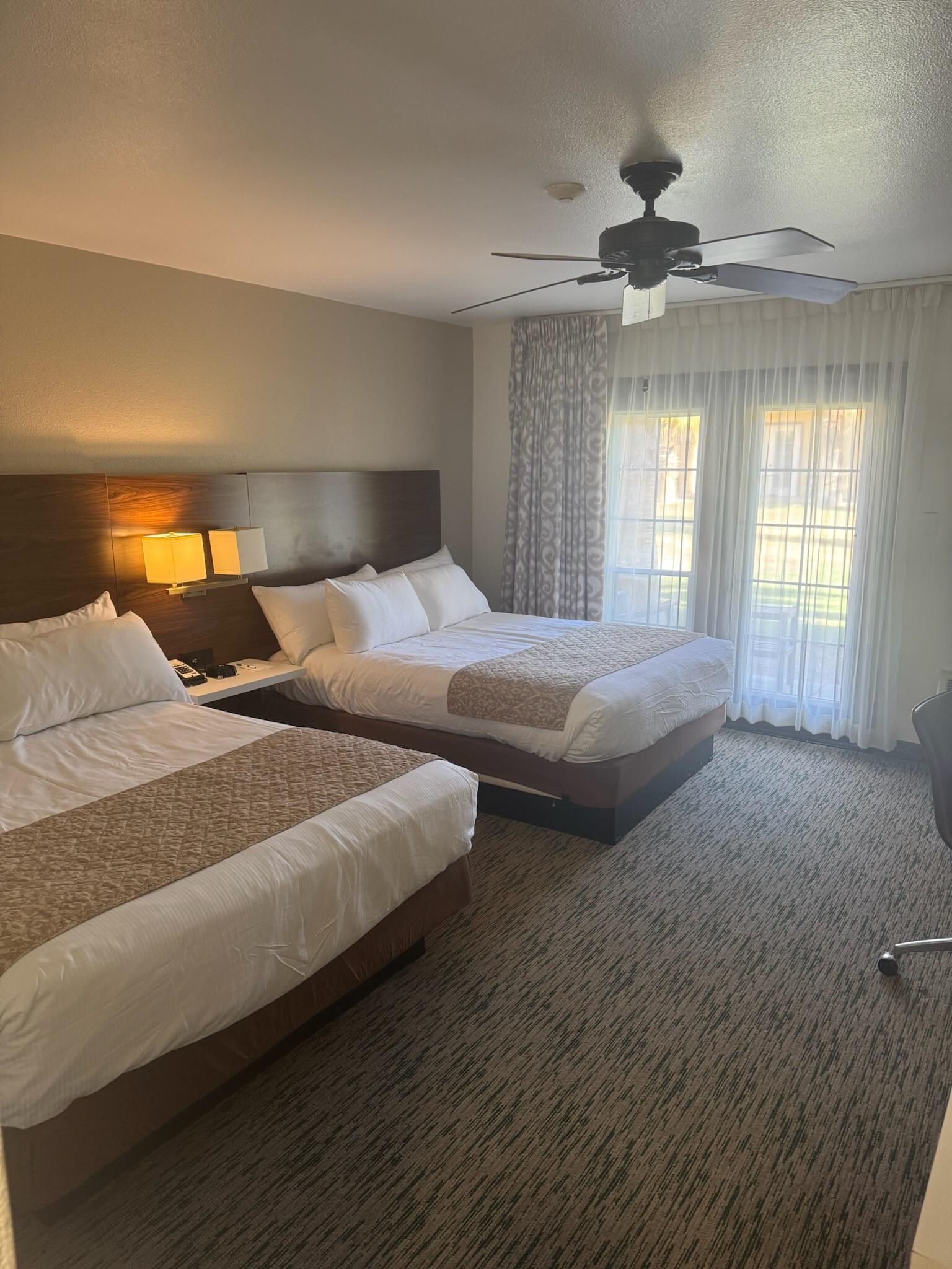 2 Beds