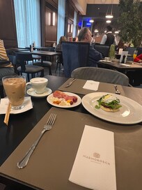 Ambient Breakfast