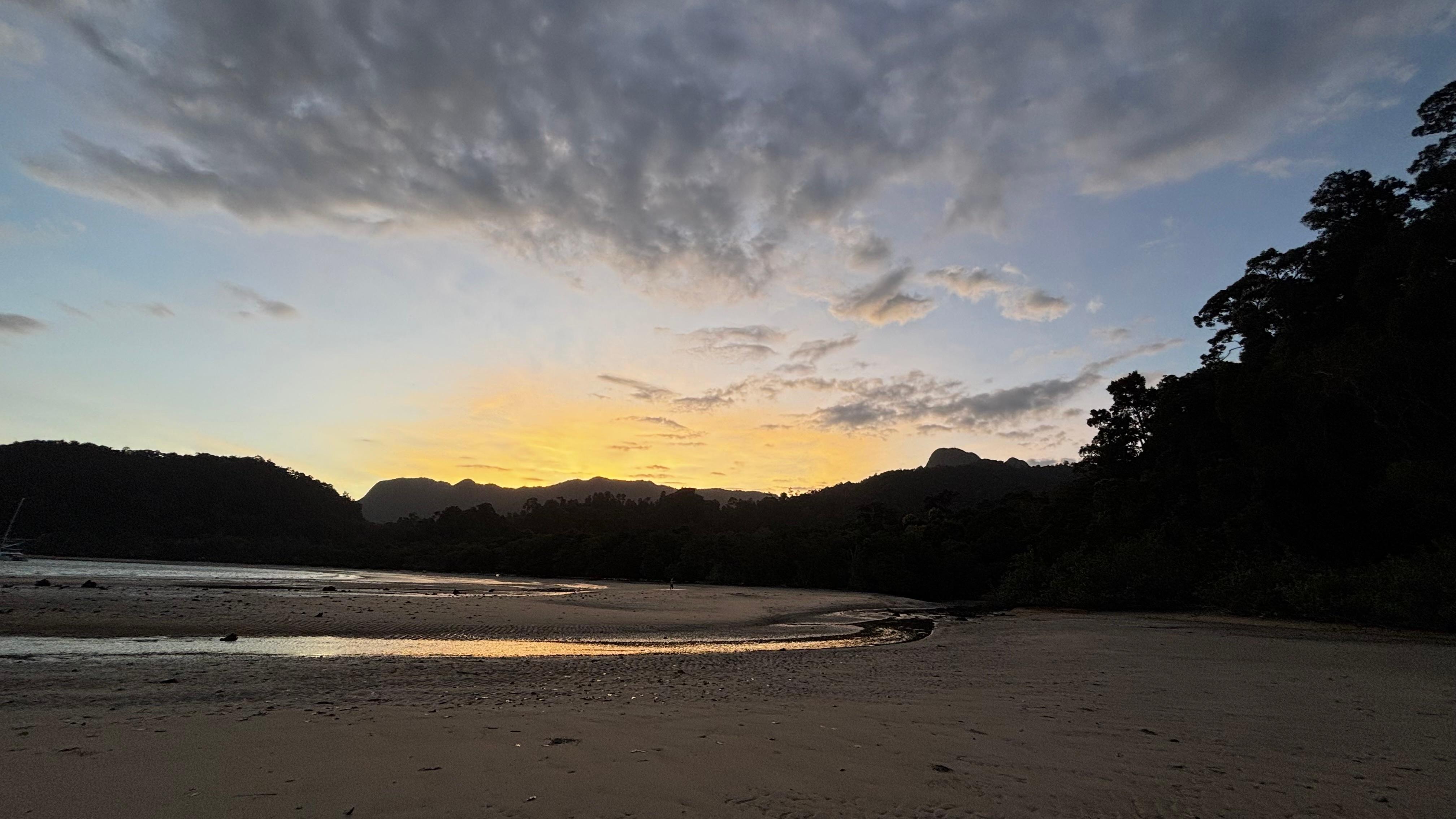 Sunrise on the beach 
