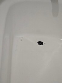 Tub Cracked, no drain catcher
