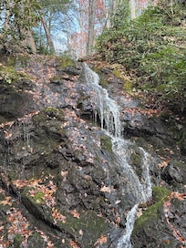 Easy hikes to great views.