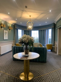 Lounge area