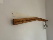 Wall rack that is not secure