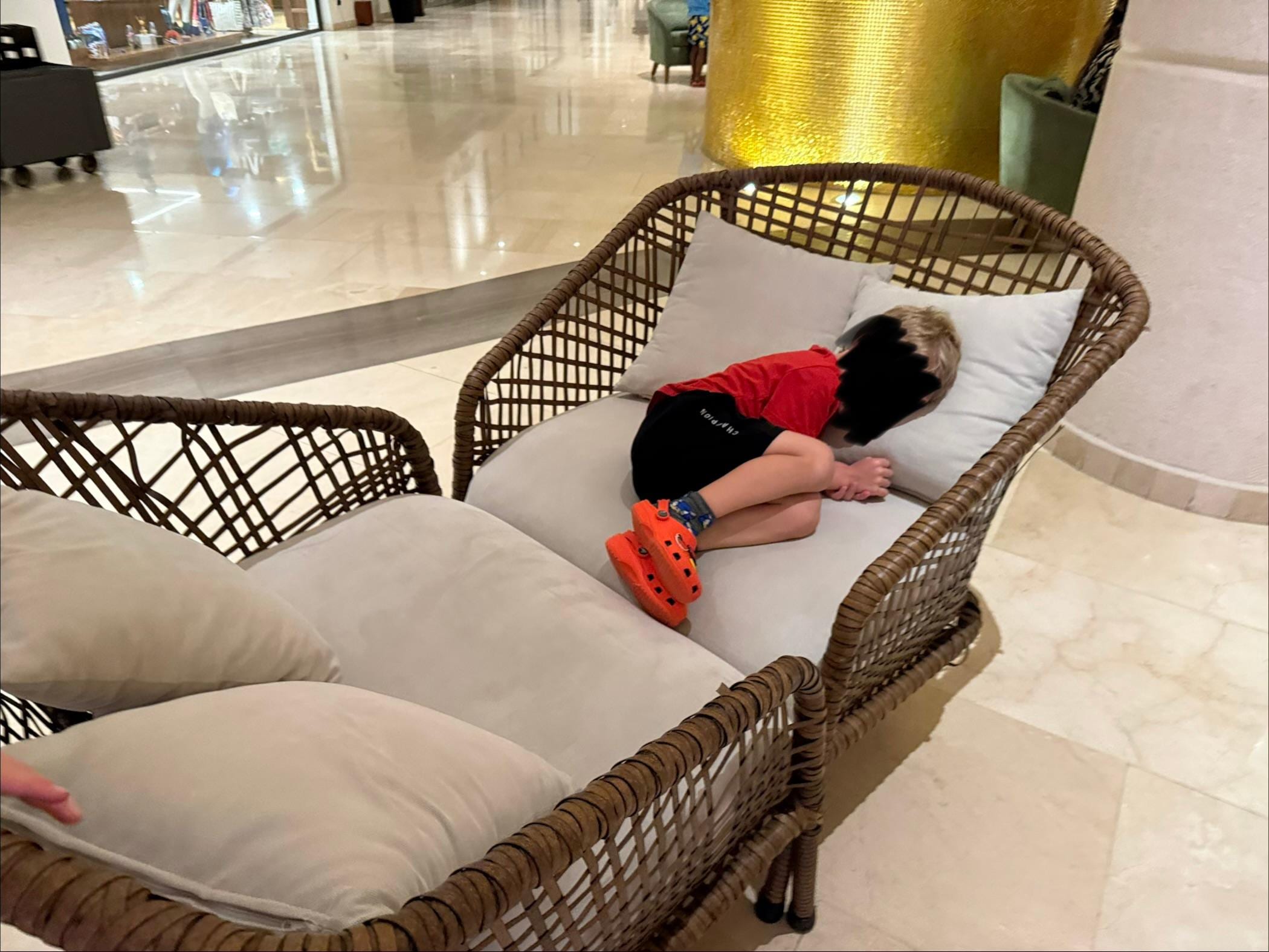 Son in the lobby to sleep at 10pm because our room was too loud with the wedding event. 