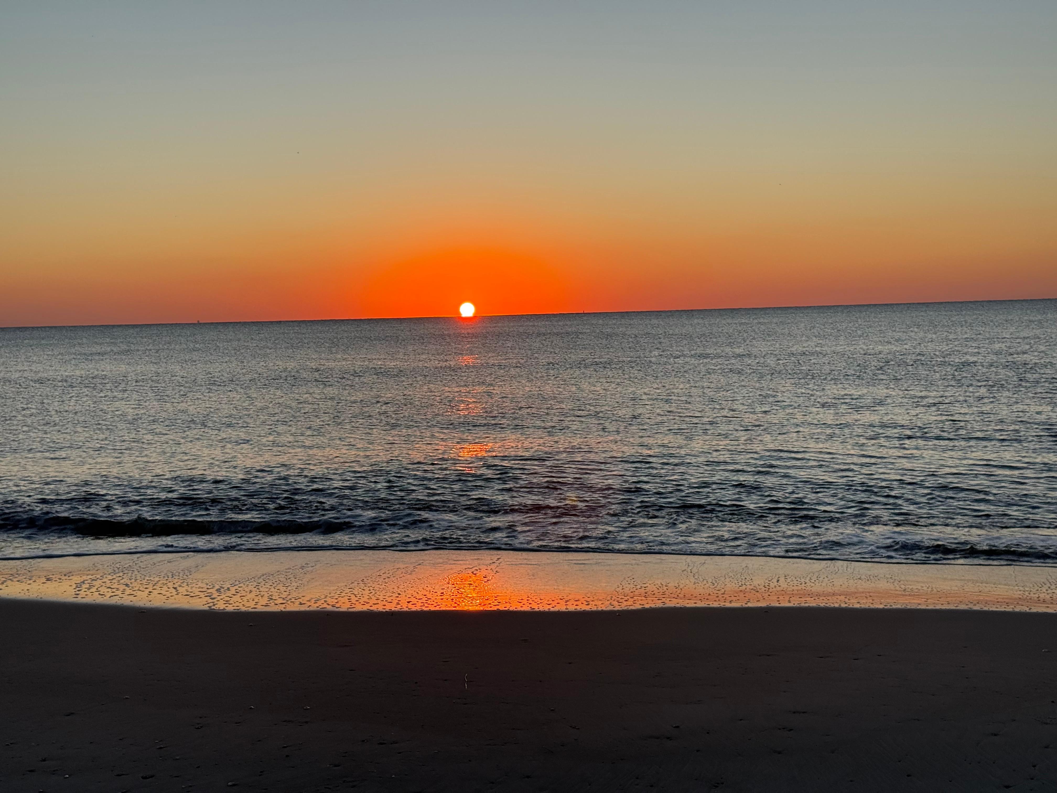 Sunset on the bay near Harpoons.