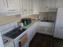 A full kitchen that I absolutely adore! It was super helpful the hosts had spices and condiments available for guests to use