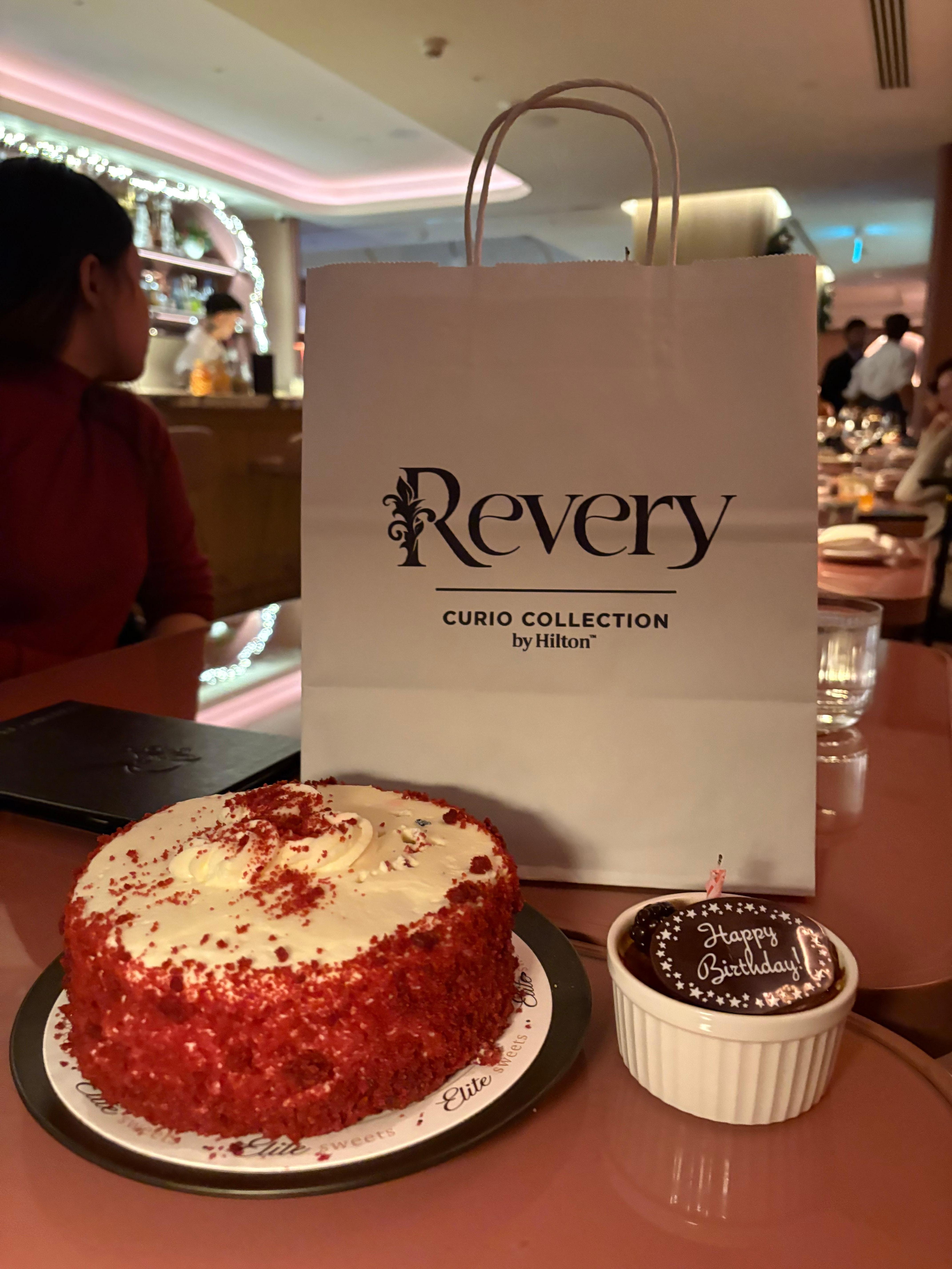 They offered me a cake crème brûlée since they asked if it was my birthday (which it was!) 🍮 