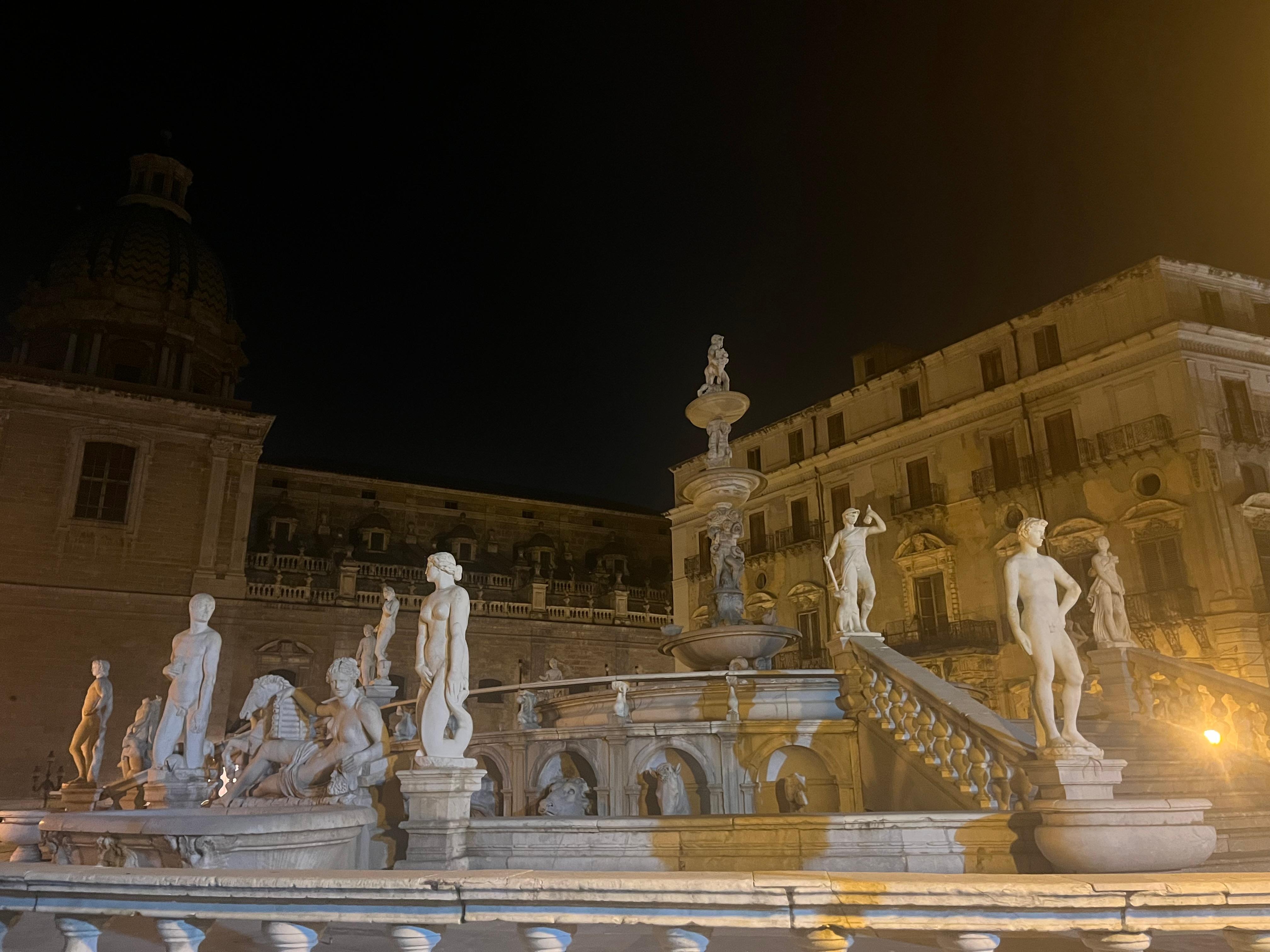 Piazza Pretoria
Palermo