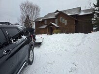 Not the best job of ploughing, but I was the only one there.So I was able to park right at the end of the driveway there in my unit