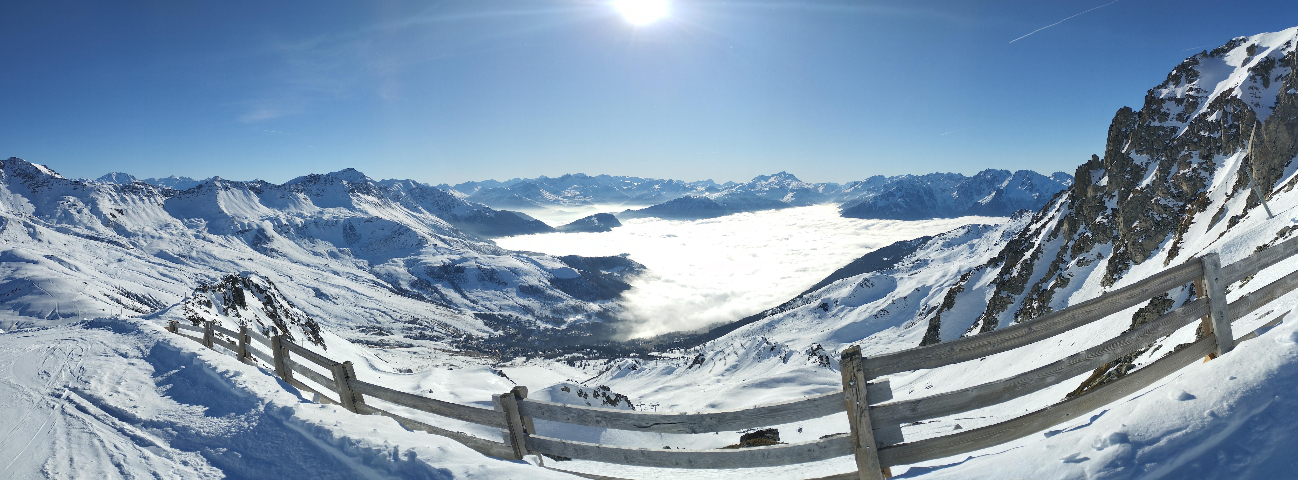 Sea of mist in the Maurienne Valley (seen from La Lauziere).