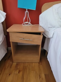 Mobilier dans la chambre