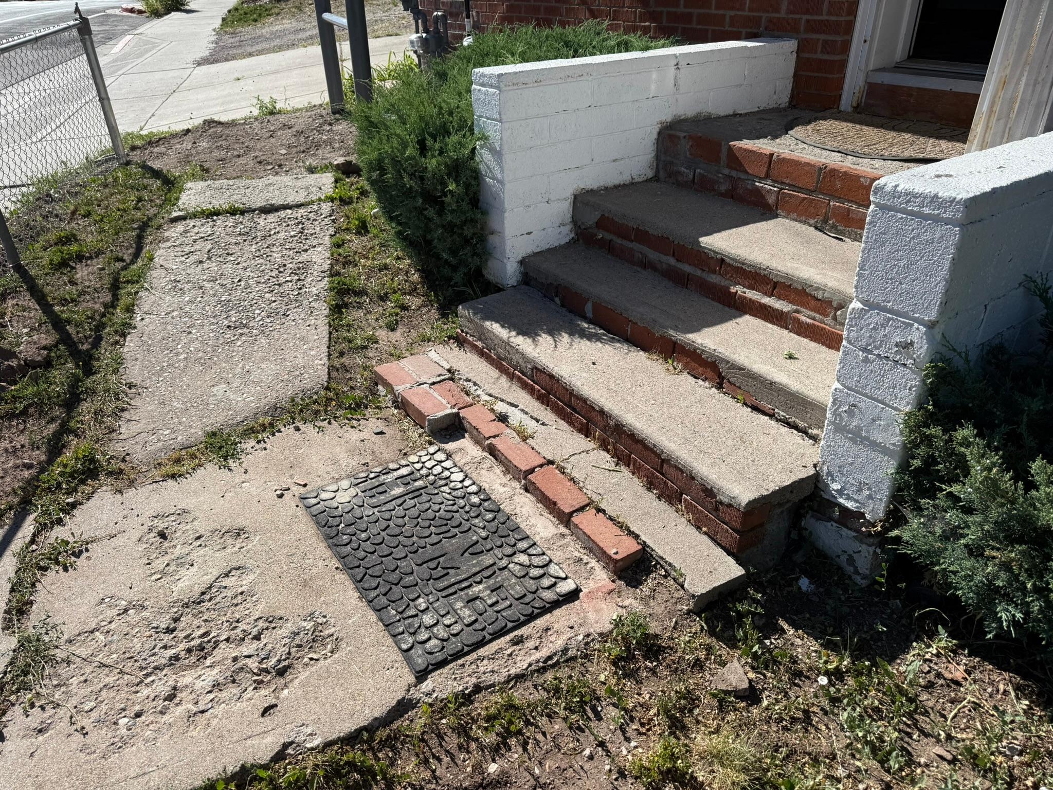 unsafe broken entrance