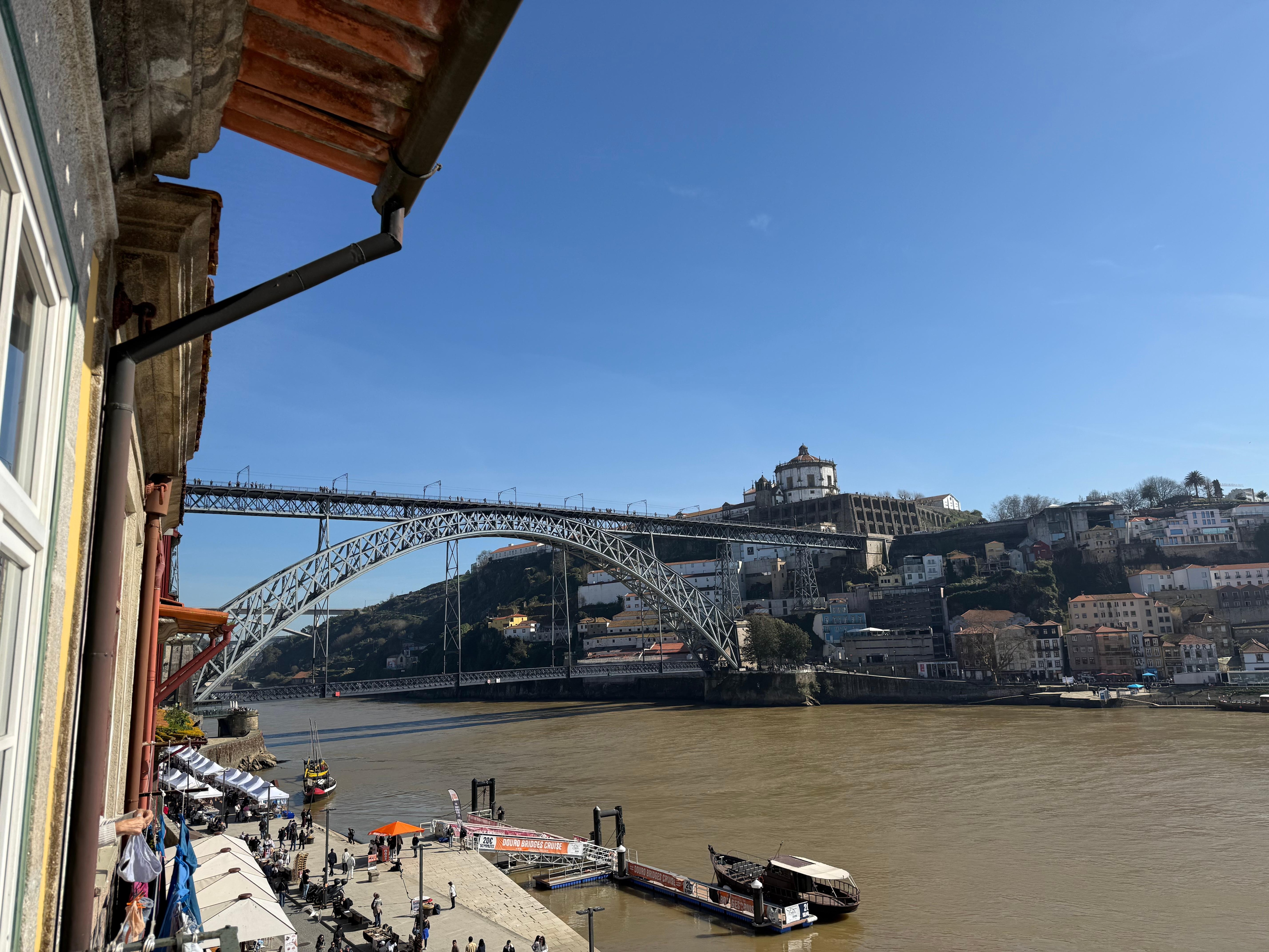Balcony view towards Dom Luis I bridge.