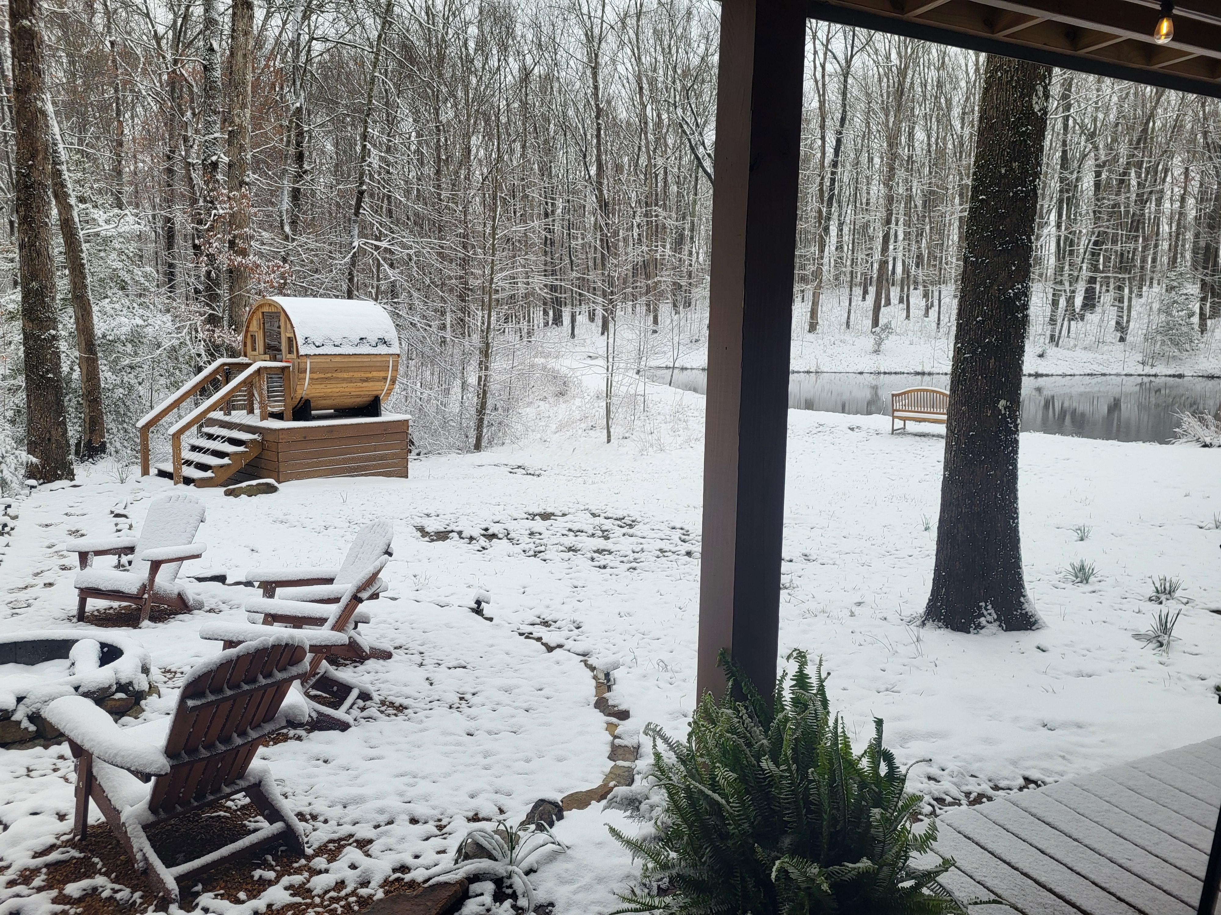 Got a lucky snow and snow + sauna = bliss.