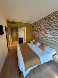 Side sea view room