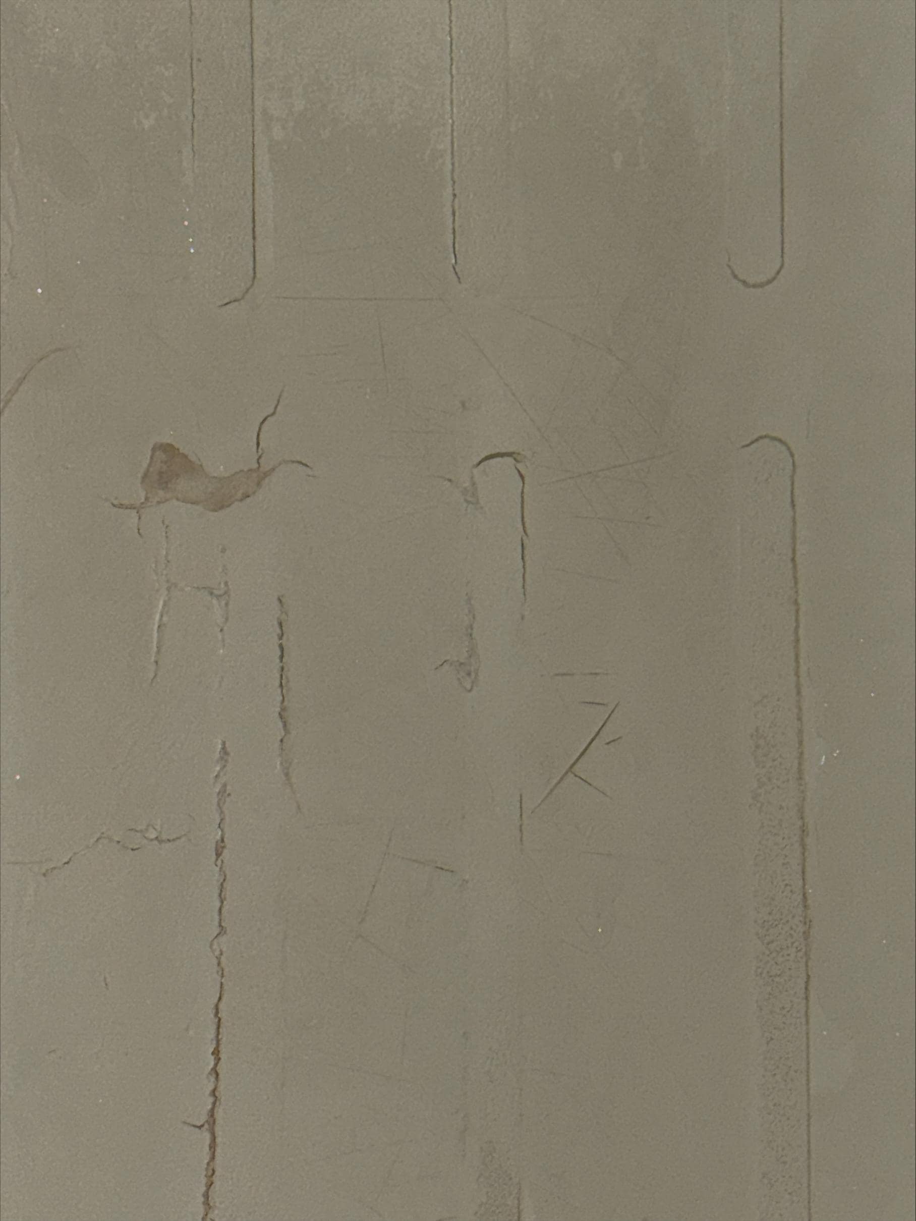 the tub was cracked and broken