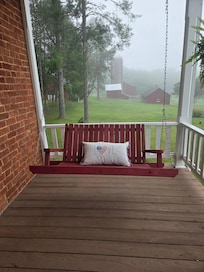 Front porch swing