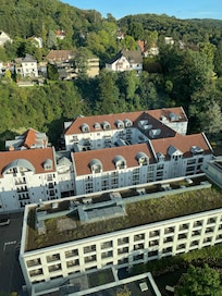 15. Etage. Ruhige Seite.