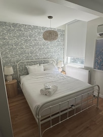 Comfortable bed and nice and well decorated while remaining simple.