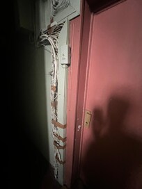 Porte d’entrée de l’apartement