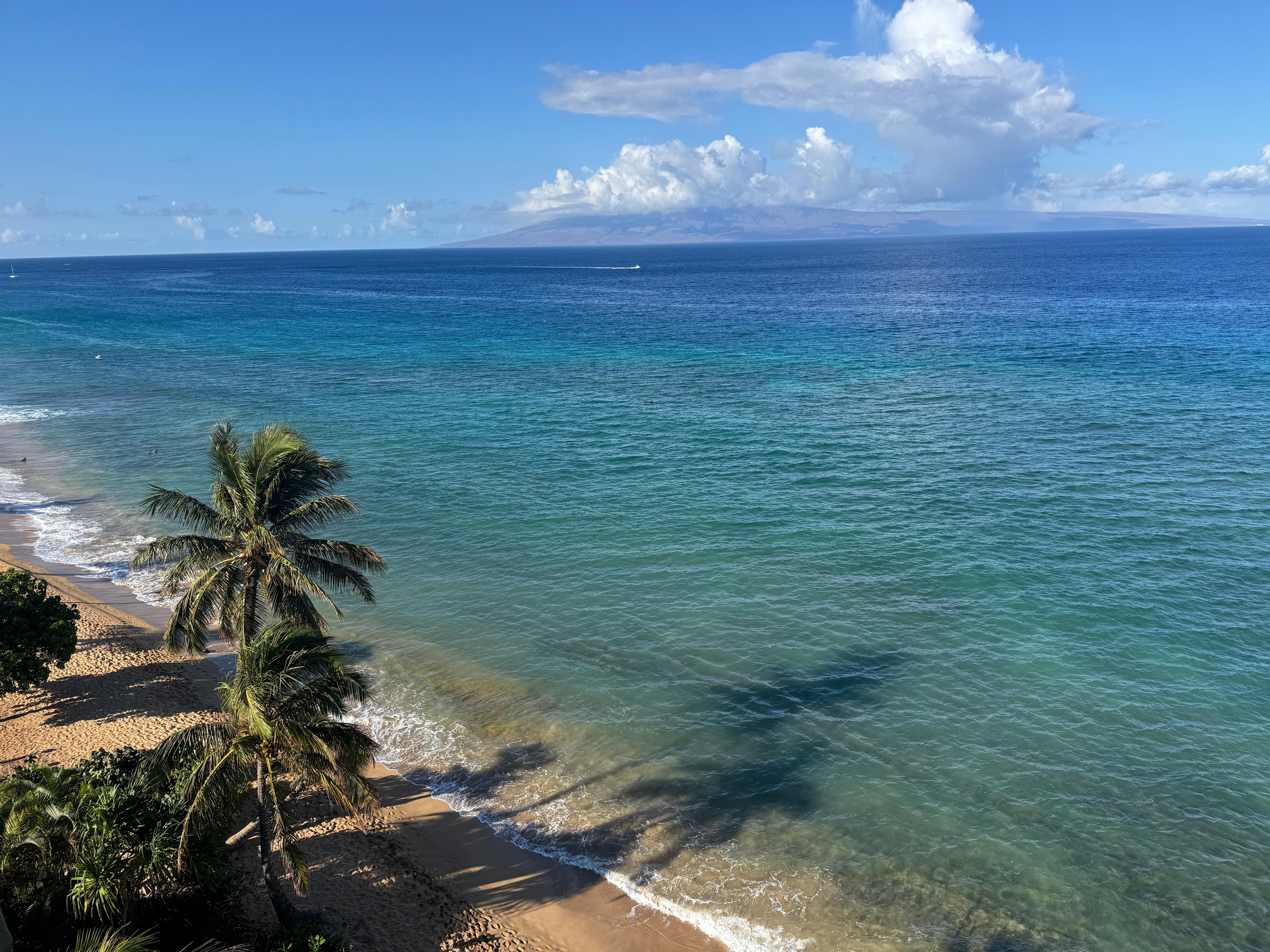 The view was absolutely incredible! It was of the main reasons I rented this place and it did NOT disappoint.