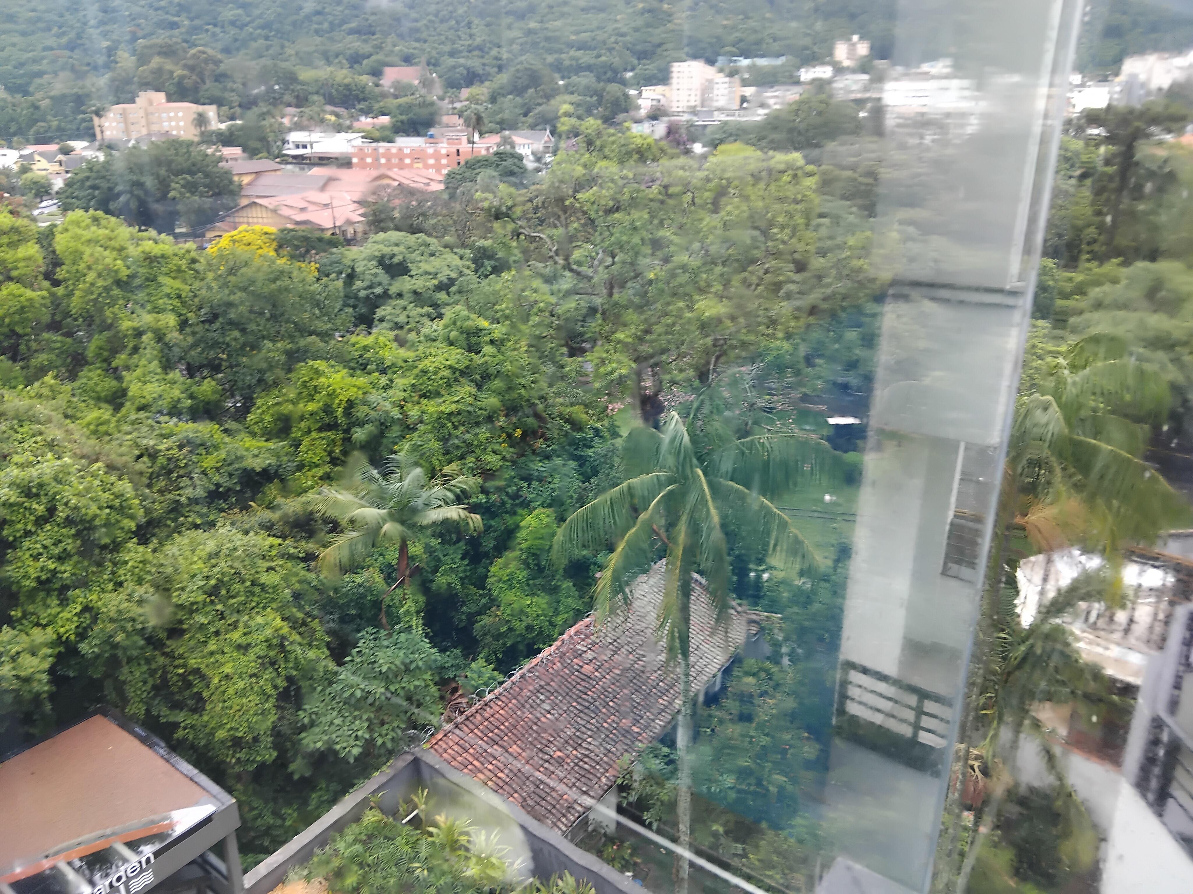 Vista muito bonita da cobertura visualizando  pontoscturisticos