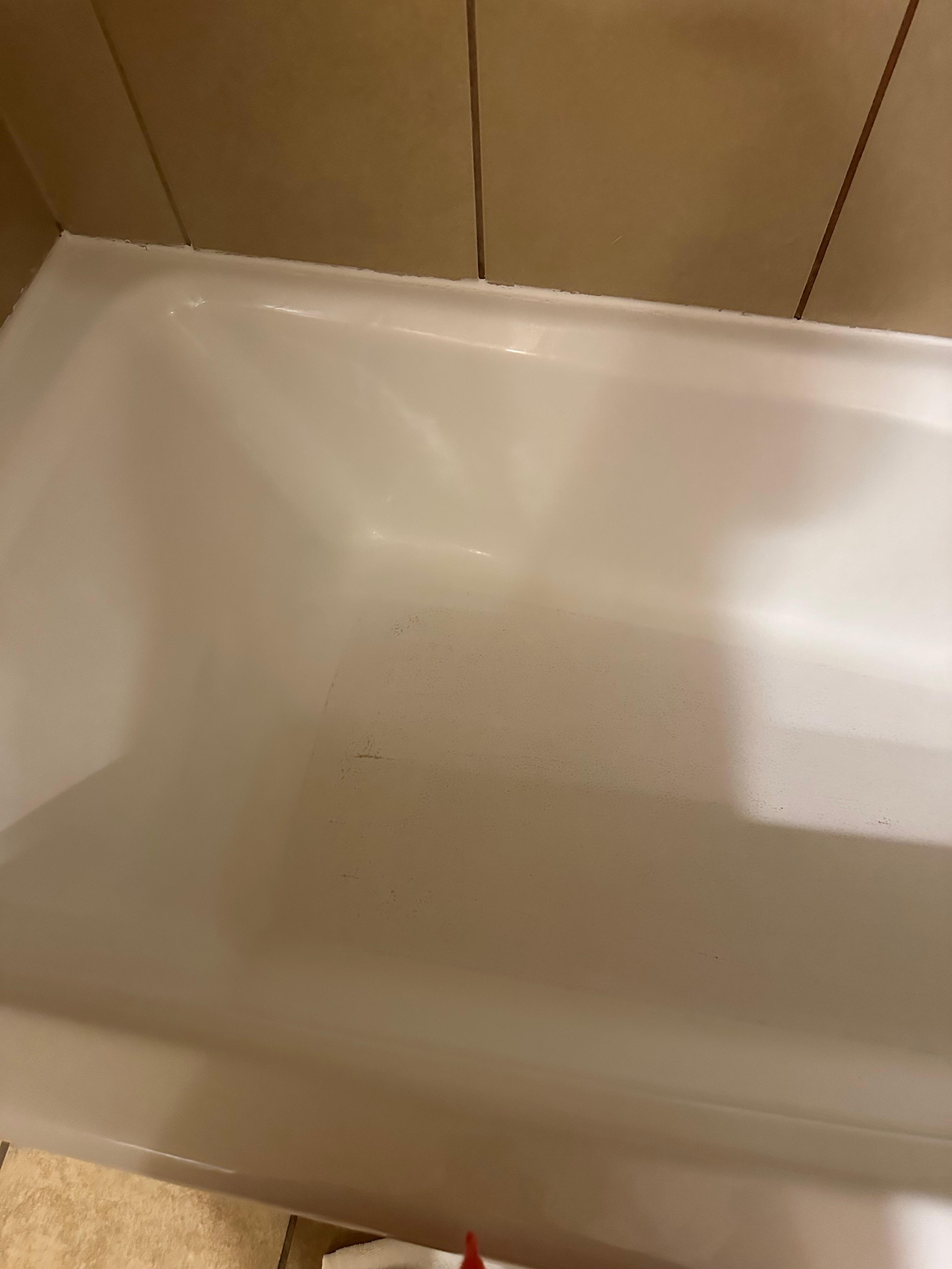 Tub not clean walls not clean