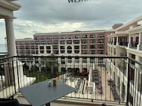 Junior Suite mit Meerblick war leider ein Gebäudeblick.