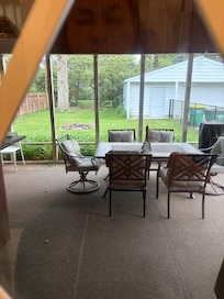Screened in porch! Fenced in backyard!