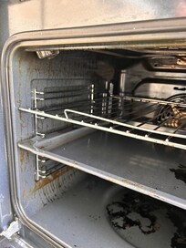 So hat der Backofen bei Ankunft ausgesehen