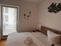 Schlafzimmer
2 Betten