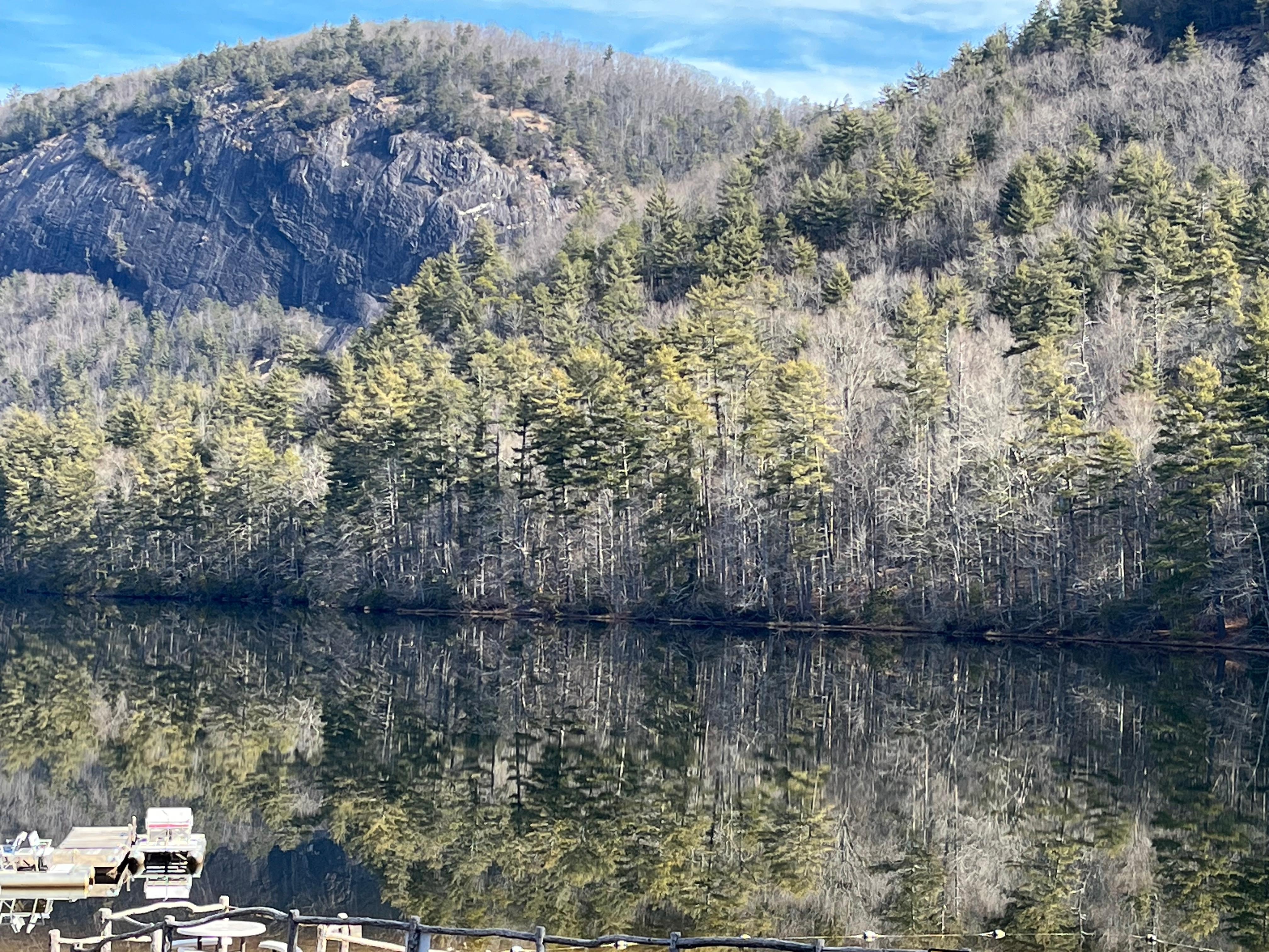 Fairfield lake 5min walk
