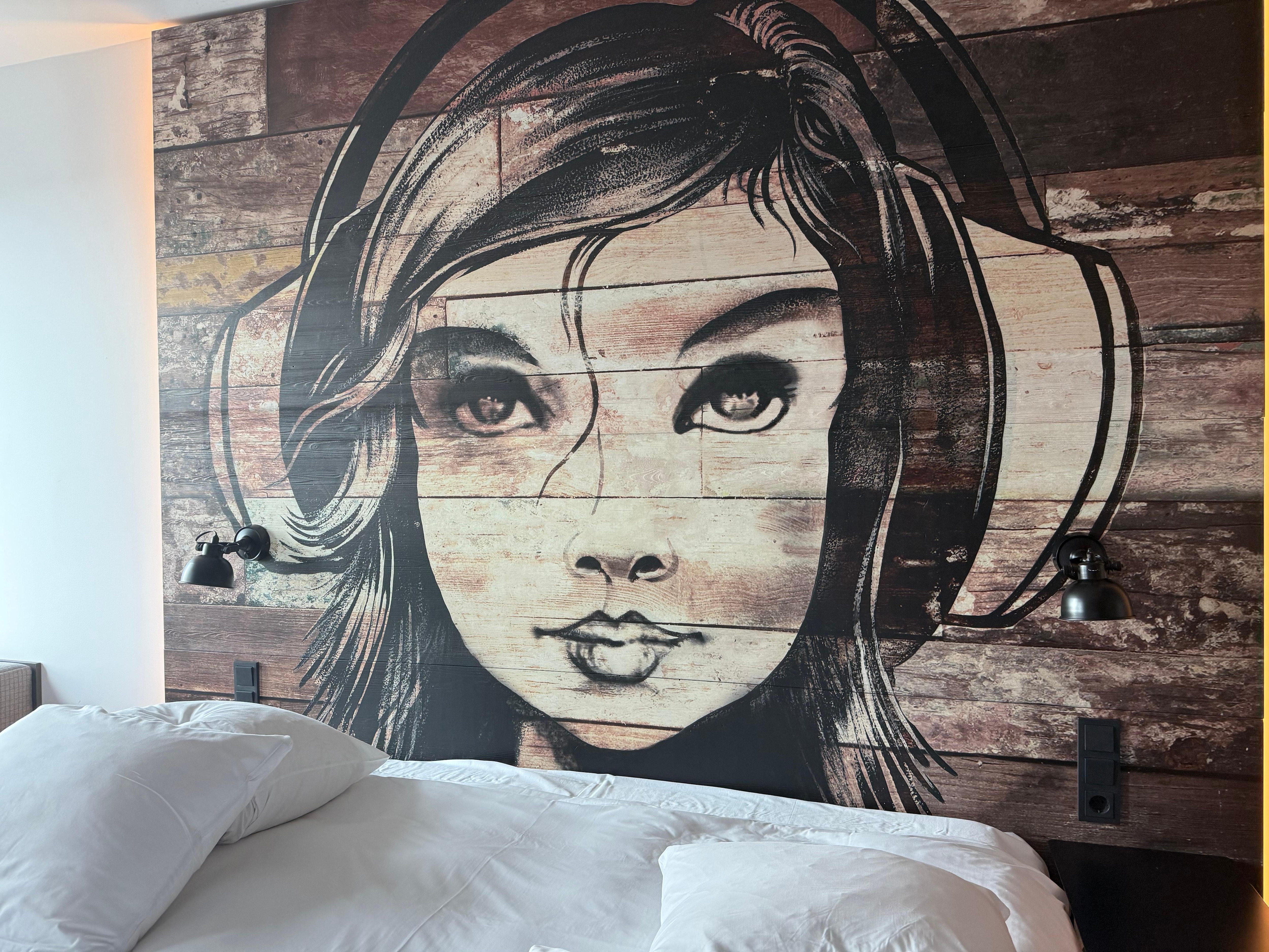 Nice and cool headboard