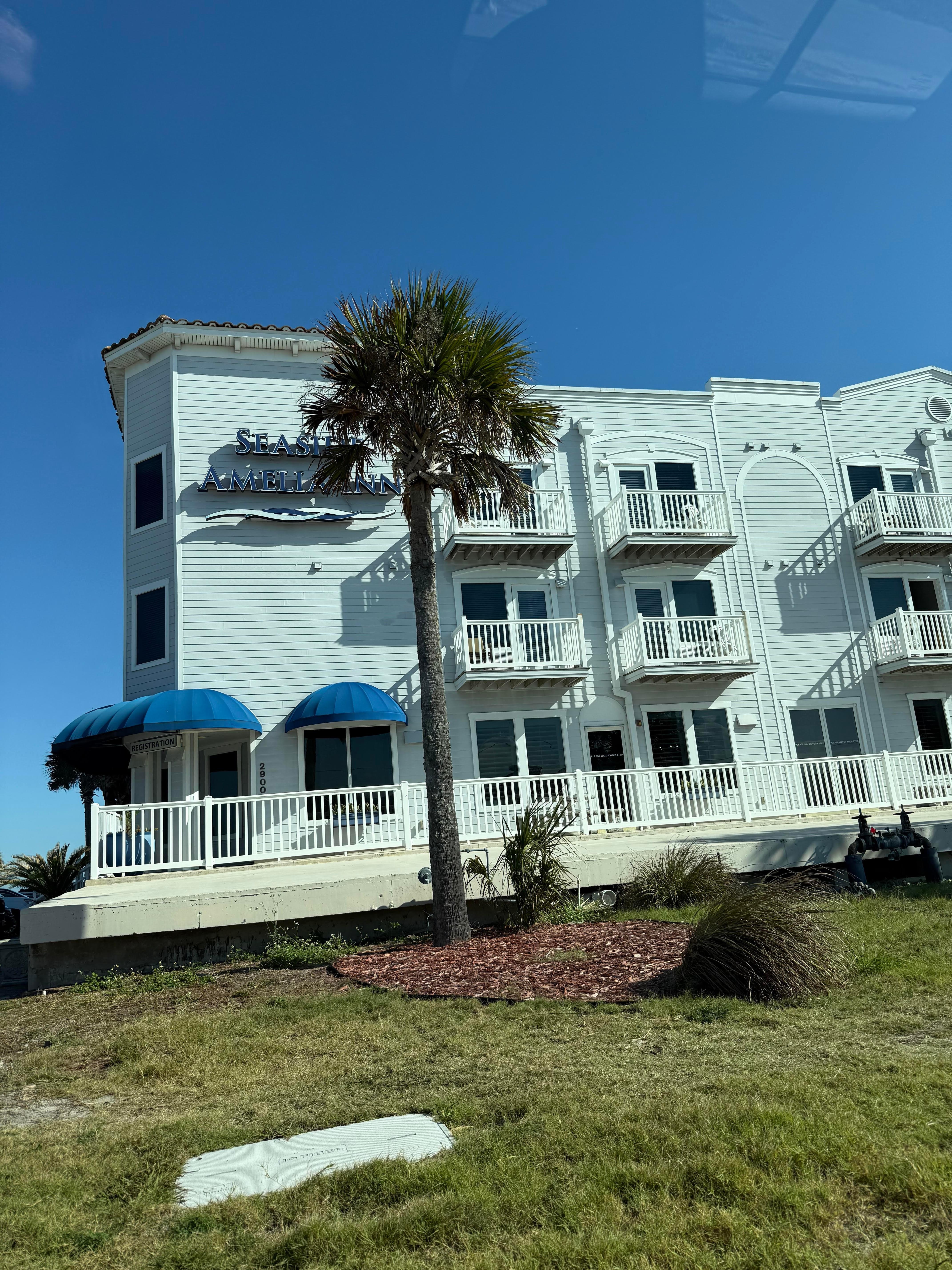 Seaside Amelia Inn