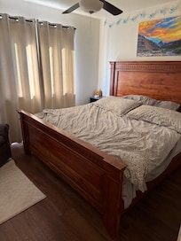 Comfortable king bed