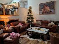 Cozy, large living room