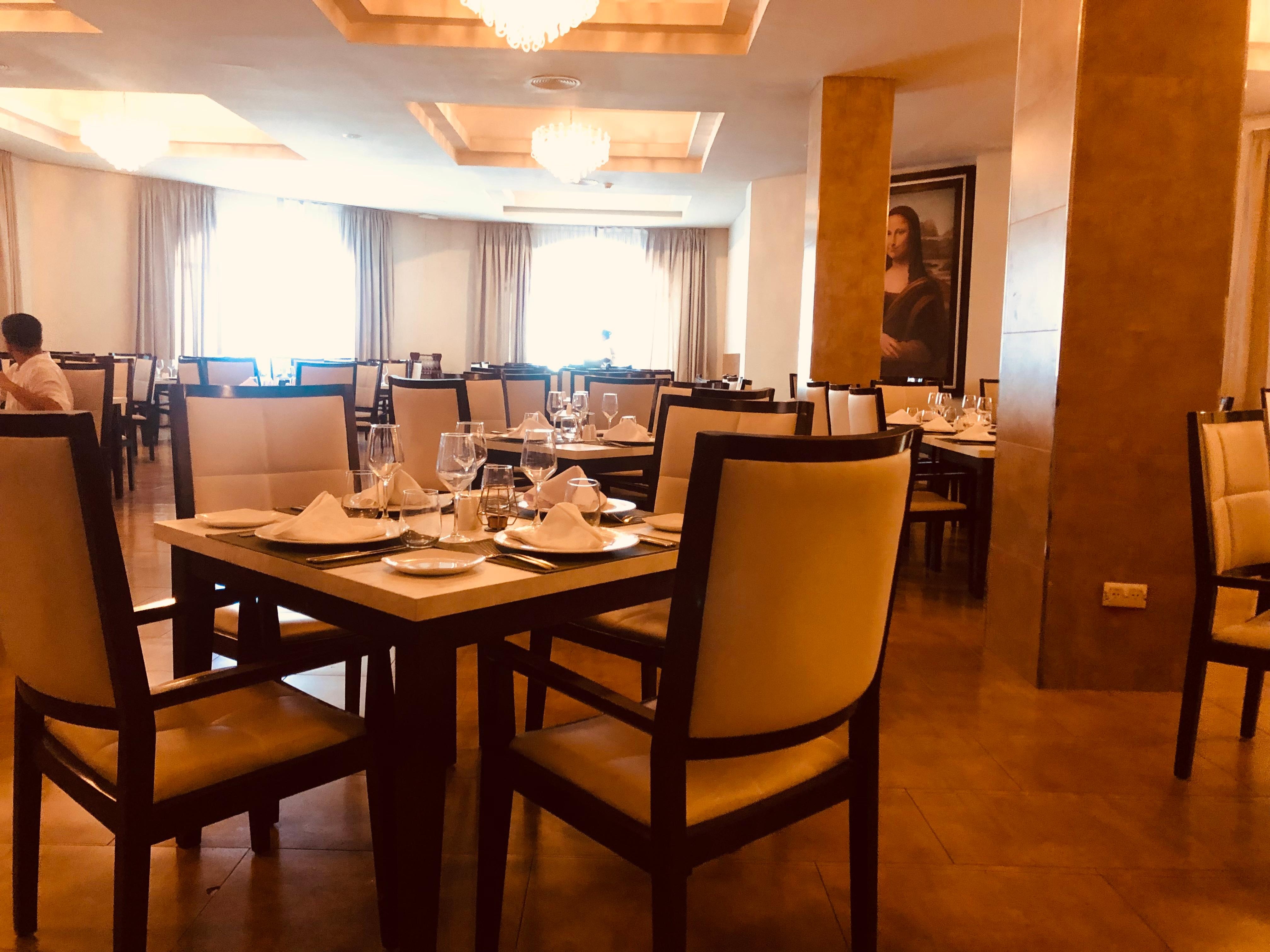 Restaurante italiano, súper elegante 