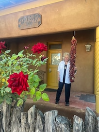 The entry way to Antigua Inn