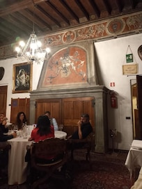 Sala de Crociati (Ristorante)