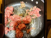 Almost all pans were scratched like this.