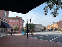 Lincoln one outside patio view