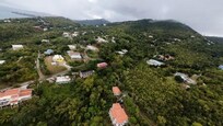 An aerial view of the property taken by drone (unit identified by the rectangle). Since GPS is unreliable on these winding roads, we are providing this to help future guests visualize the approach and exact location of the hideaway.