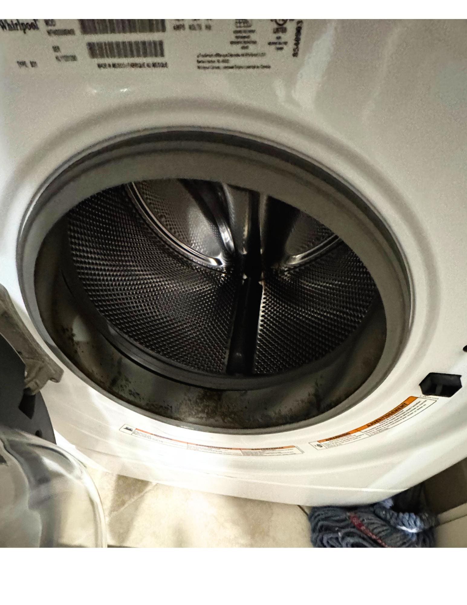 This washing machine smelled so badly we had to call maintenance to bleach it. We were planning on using the washing machine the whole trip so we brought less clothes because of it. It was very gross. 