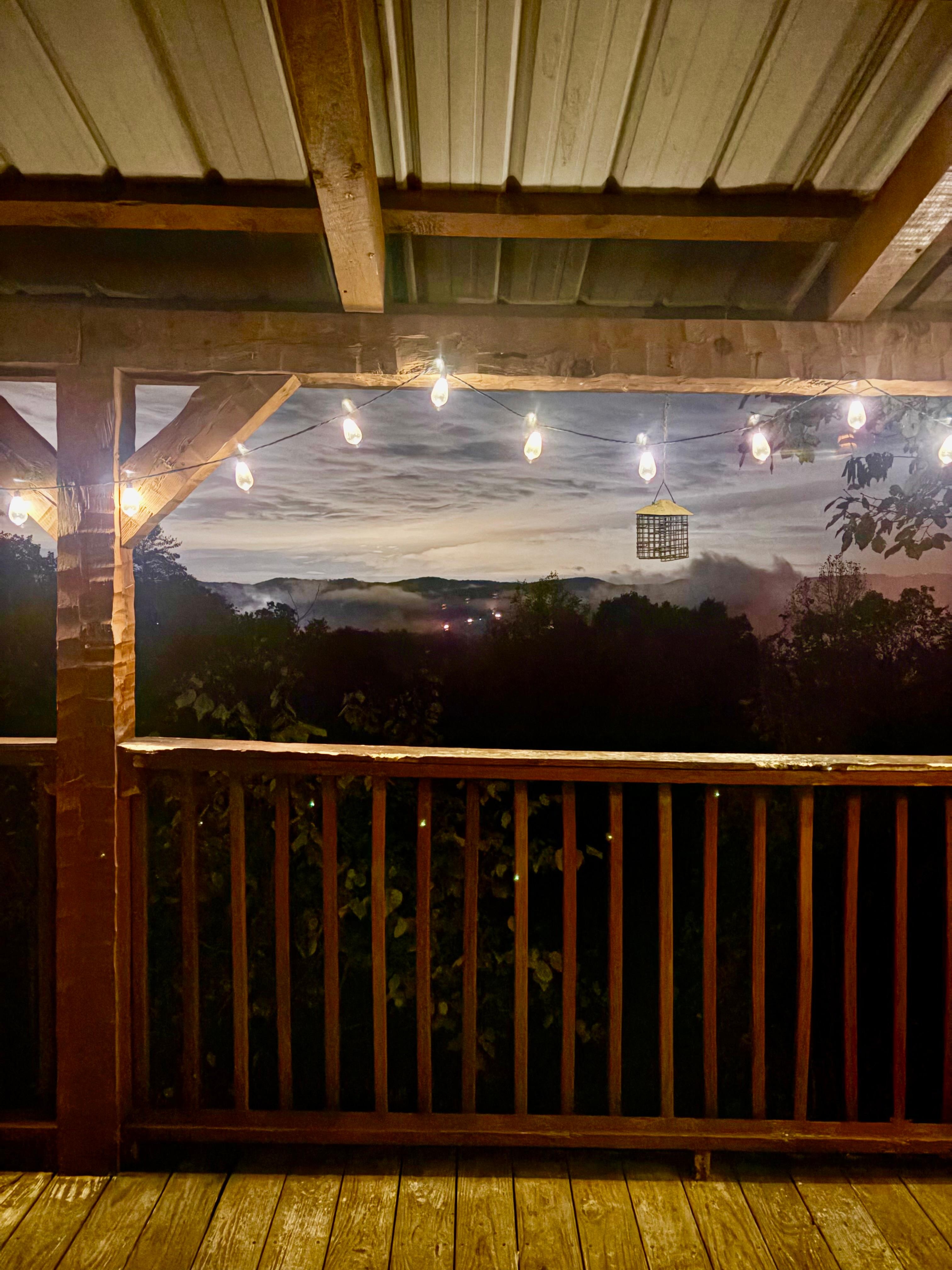 Night view at the cabin 